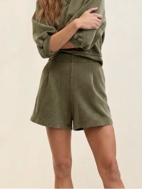 Aerie New Heights Trouser Shorts In Washed Olive Green